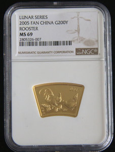 2005 rooster 1/2oz fan gold coin NGC69